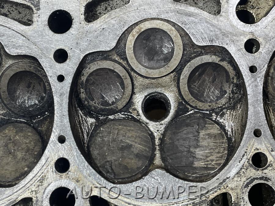 Audi A4 2001- Головка блока цилиндров 06B103373AR, 06B109022B, 06B109101F, 06B109088D